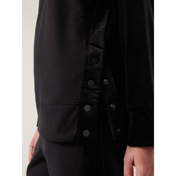 Athleta Womens Retroplush Velvet Crewneck Sweatshirt Black Snap Side size XXS - Picture 4 of 16